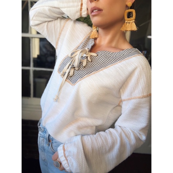 EVIN Stripe Contrast Textured Knit Top - White - Picture 7 of 8